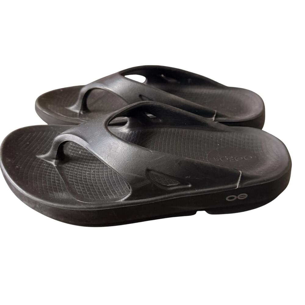 Oofos Ooriginal Thong Recovery Sandals Comfort Flip Flop- Black 2.0 size 8